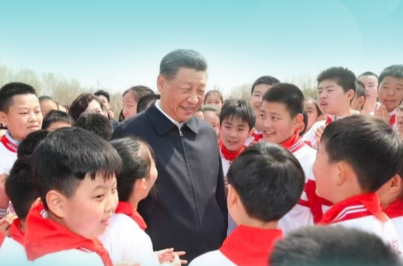 一见·“祖国的未来”，总书记心中的牵挂