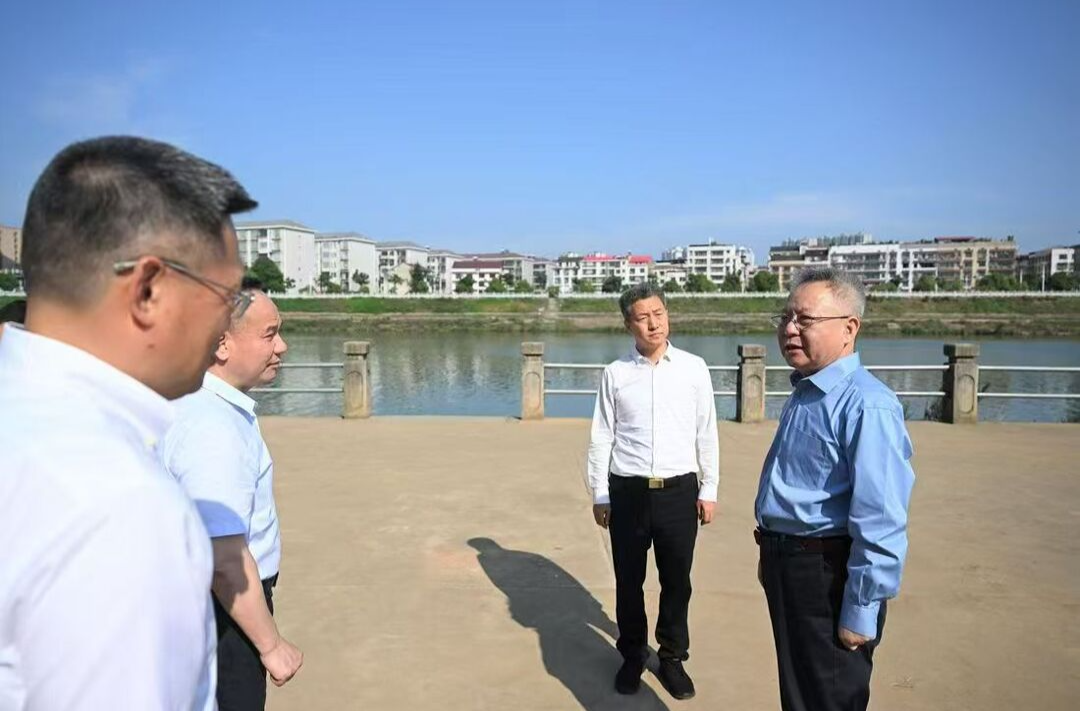 沈晓明在涟水娄底段巡河