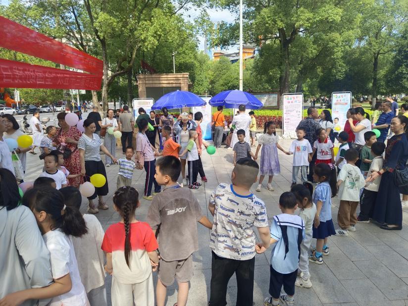 资兴市妇幼保健院开展“健康童年，快乐六一”公益活动