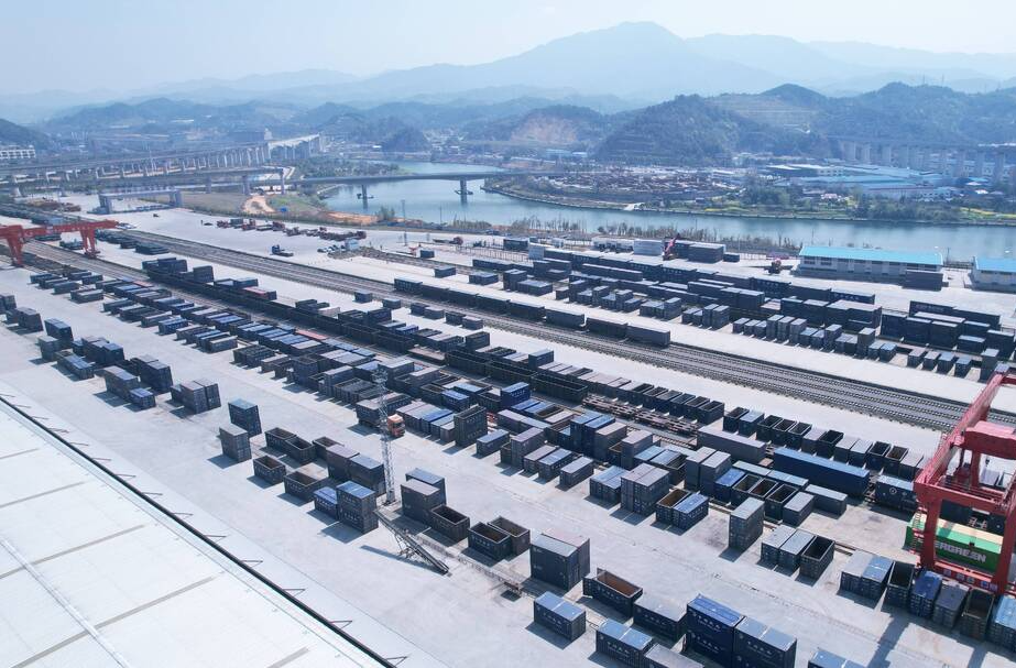 今年前4个月怀化外贸进出口49.76亿元，民企占据96.3%