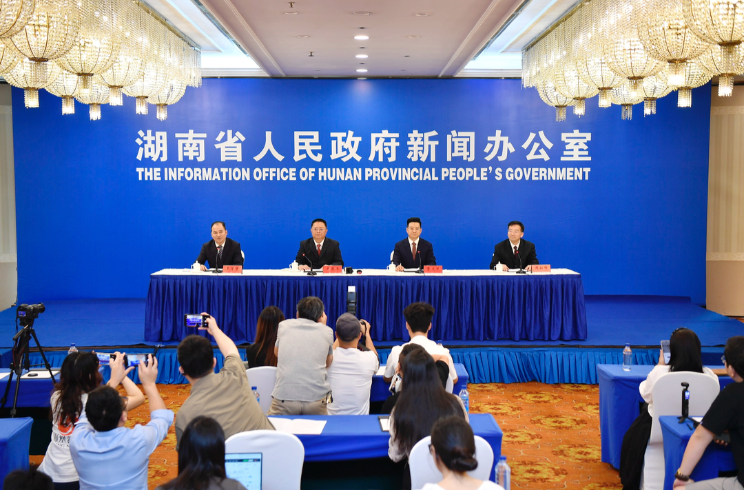 大数据来了！2025年湖南高考报名人数73.2万人，实际参考49.9万人