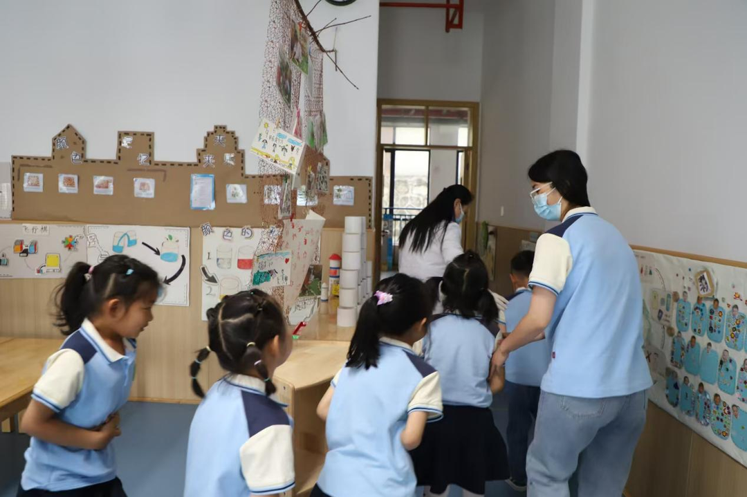 龙山雨花幼儿园开展食品安全应急演练