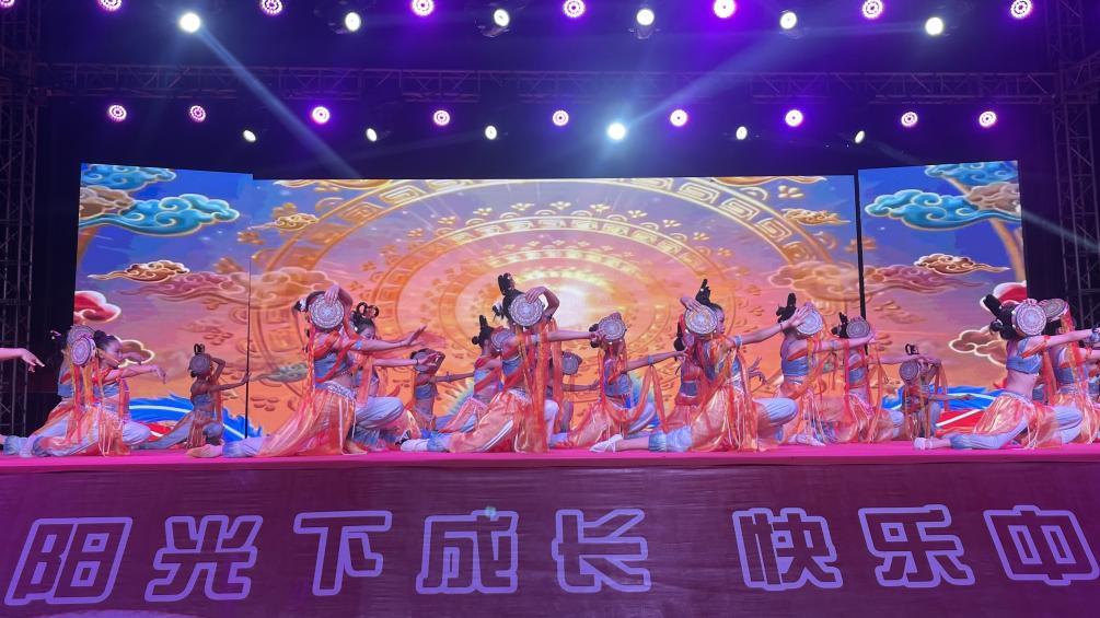 衡南县洪山联合学校中心小学举办文艺汇演