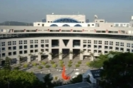 香港科技大学已录取两位哈佛转校生