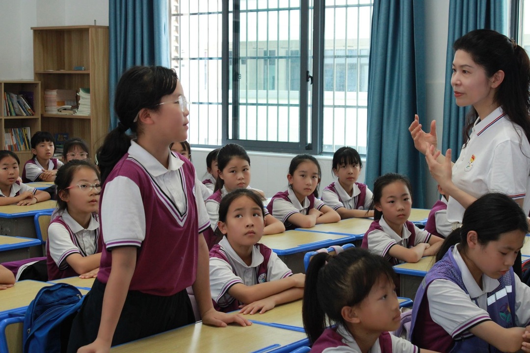 长沙市育英会展小学：暑期将至，成长教育专递课堂温暖送达