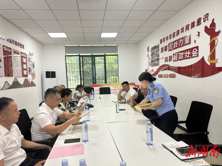 长沙金星北路社区：筑牢食品安全防线 守护居民“舌尖安全”