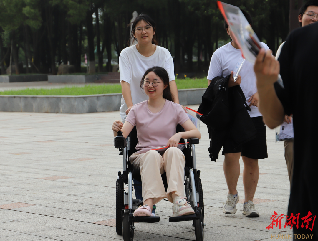 石门考区：一场量身定制的暖心“护航行动”