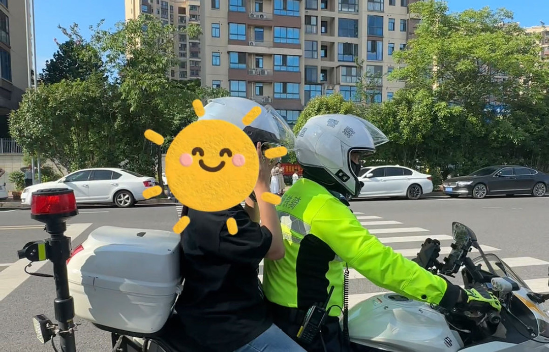 视频｜为株洲铁骑点赞！两名考生走错考点，及时护送！
