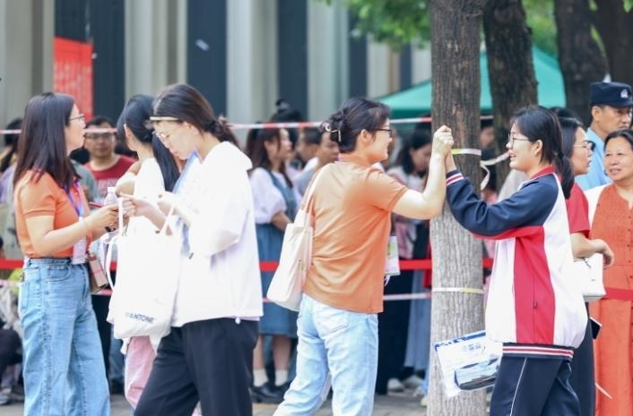 2025年高考拉开大幕！千万考生奔赴人生大考