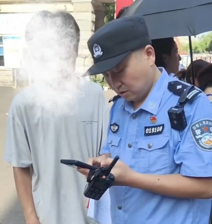 考生身份證遺失，長(zhǎng)沙公安十分鐘開(kāi)具好身份證明！