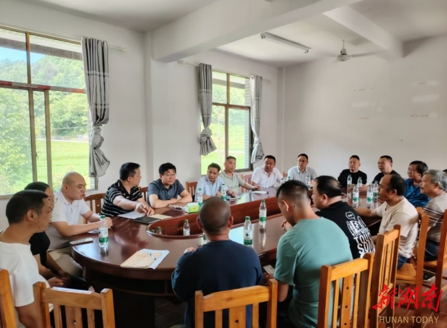 薪火相传践初心 乡村振兴谱新篇 ——绥宁县寨市苗族侗族乡完成2025年驻村工作队轮换交接