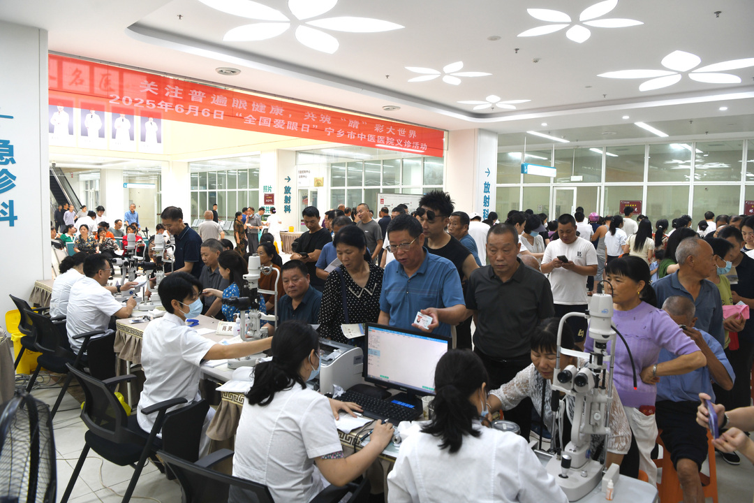 零距离暖心服务，践行“我为群众办实事”