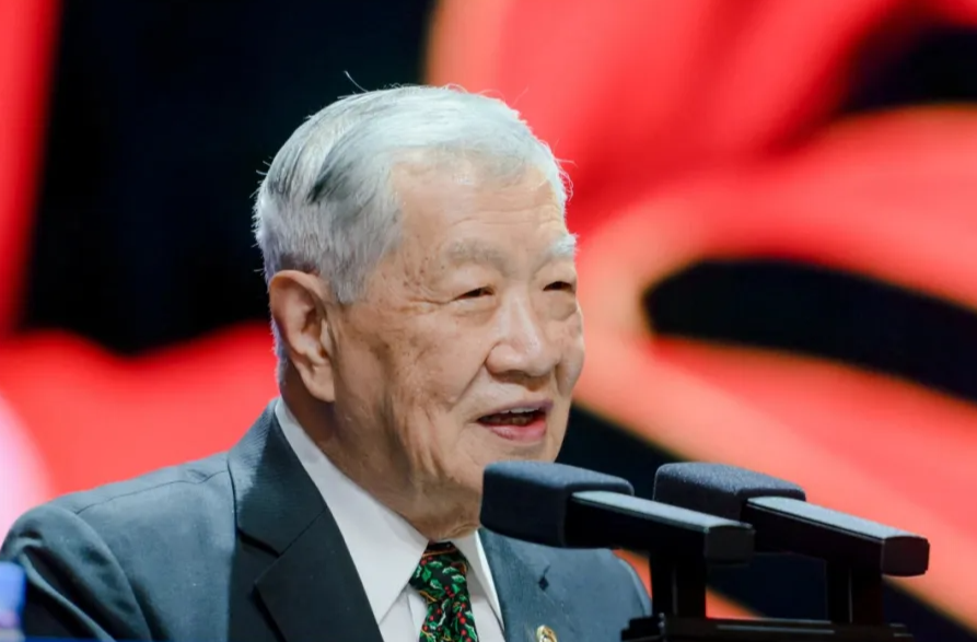 “华人神探”李昌钰，有新身份