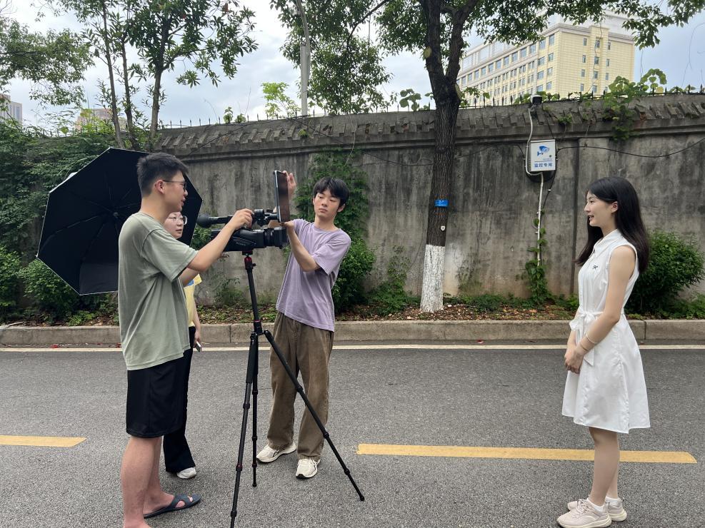 长沙民政职院殡仪学院开展“易”新“仪”意科技文化系列活动 打造青年网络互动新阵地