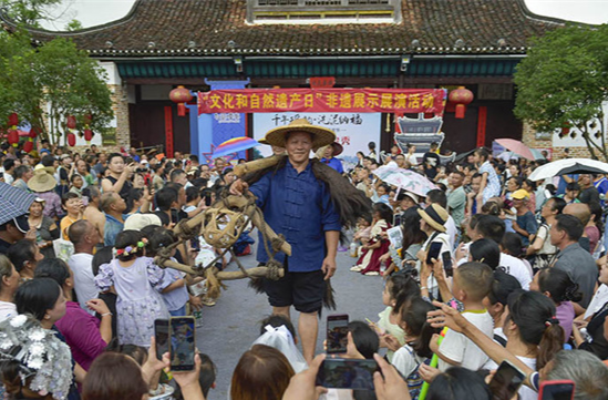 Yao People Celebrate Mud-washing Festival