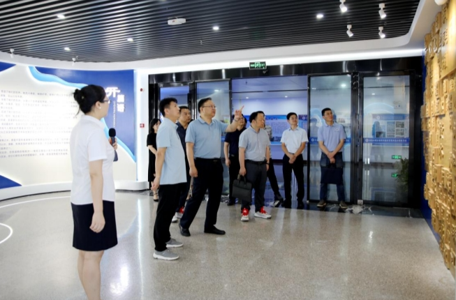 湖南化工职业技术学院党委书记陈超带队赴湖南水利水电职业技术学院学习交流
