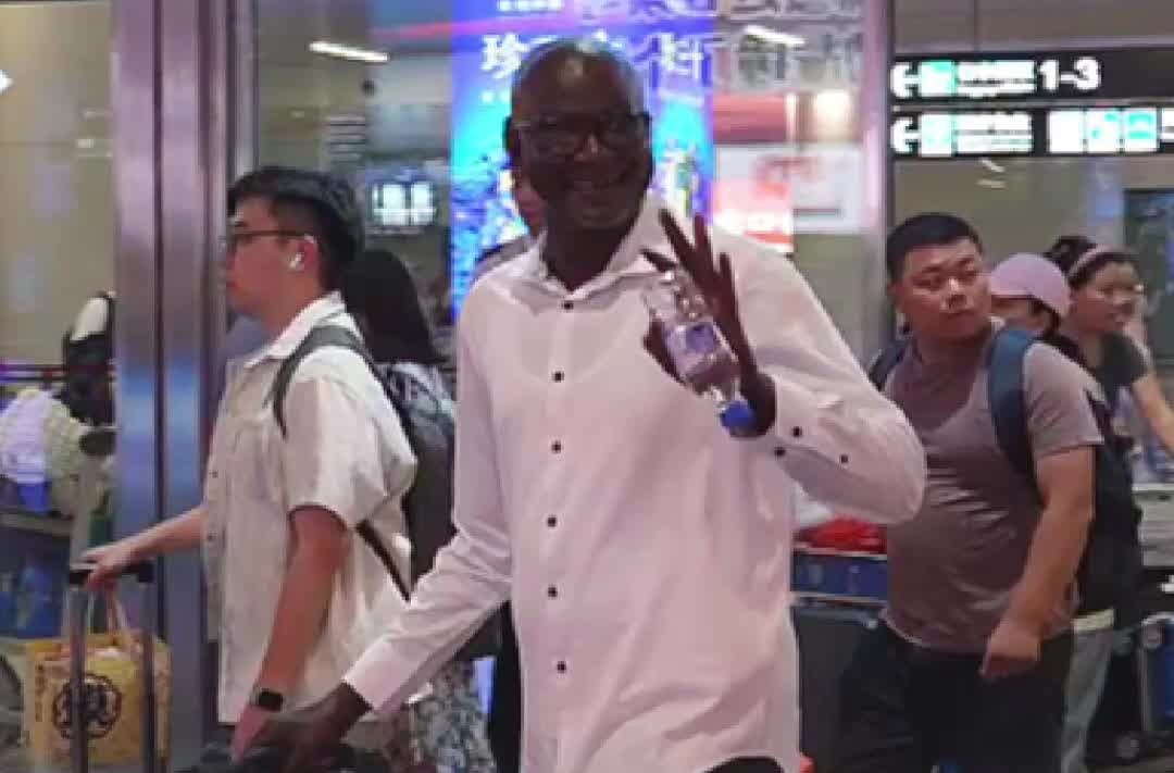一粒稻米连起的中非情缘！被王毅点名的冈比亚农民穆萨来湖南了