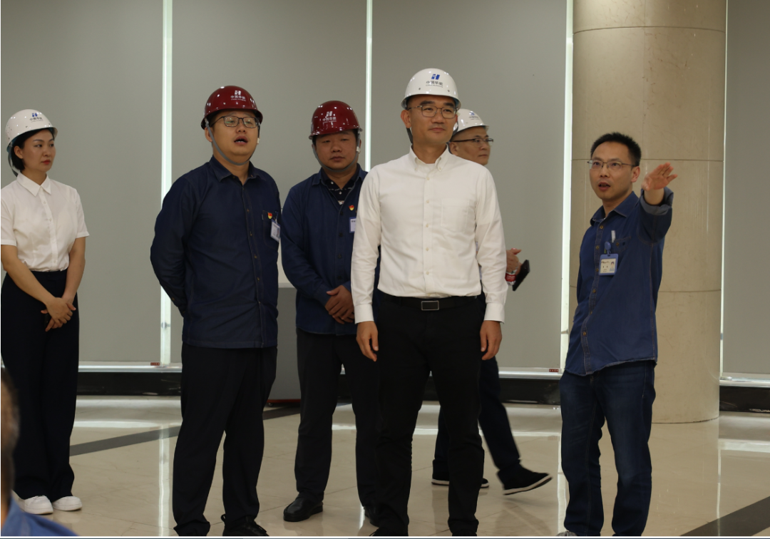 蔺佳调研区内重点企业