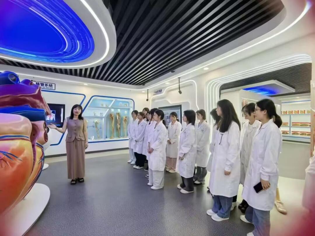 践行初心使命 服务学生成长