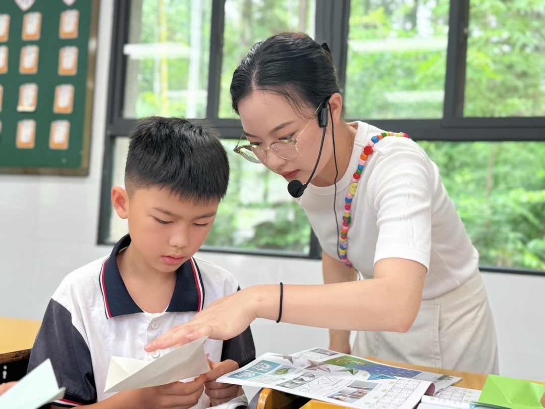 株洲市“周宏桥劳模创新工作室”送教下乡，助力芦淞区城乡美育均衡发展