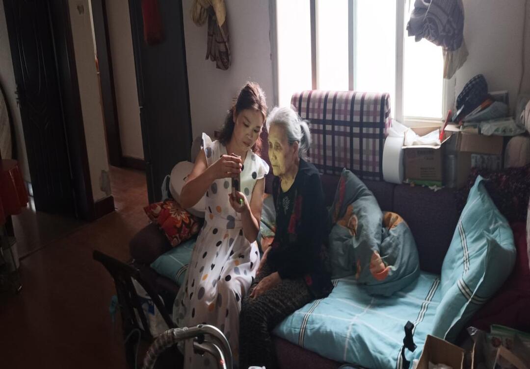高龄认证“上门办 ”网格安全“零距离”