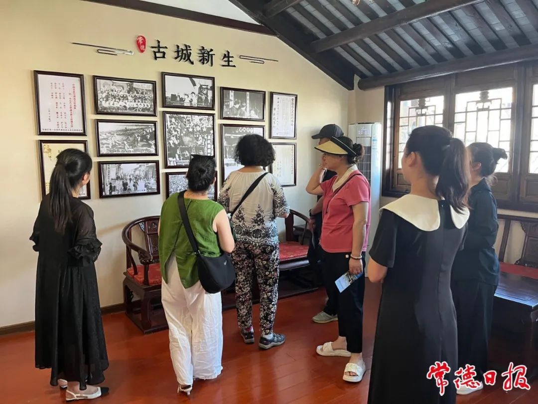 常德河街老照片展厅二楼展区正式开放