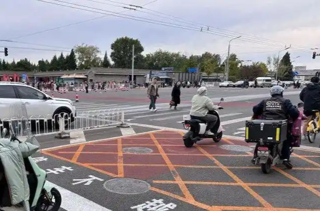 年底前北京市主要路口均可抓拍电动自行车违法