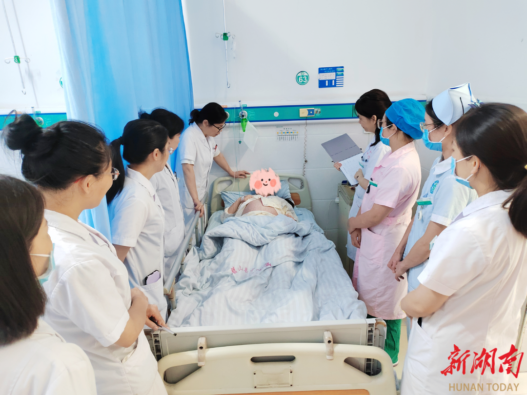 蓝山县中心医院：“一站式”服务助力难孕妈妈诞下双胞胎