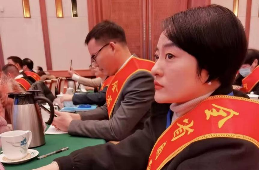 王颖：身残志坚 向阳而生撑起自强梦
