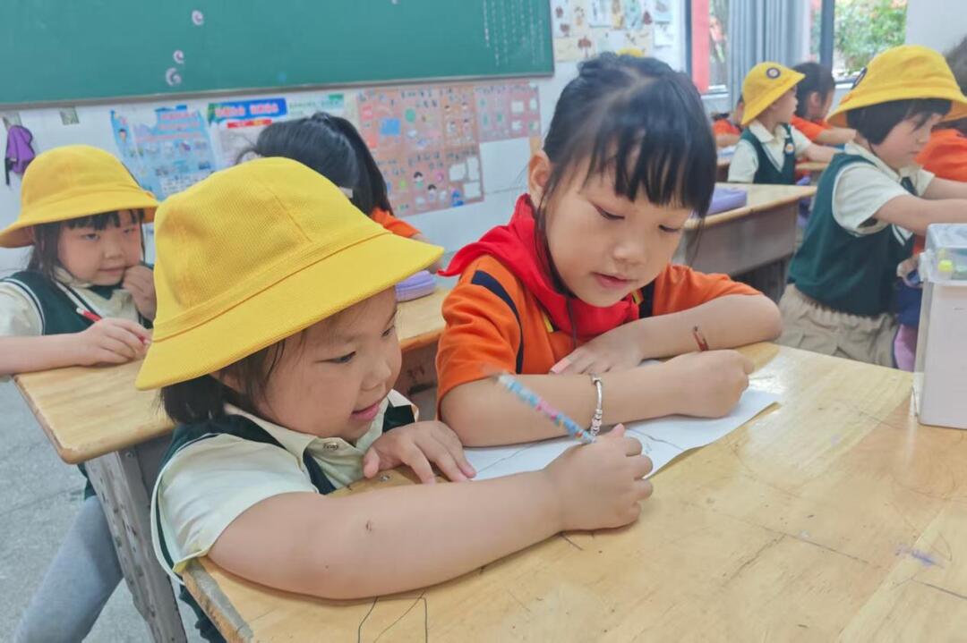 新邵县芙蓉学校：开展幼小衔接实践活动