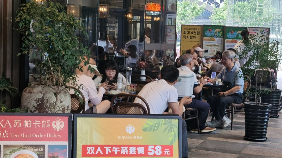 上海各区划定设摊区域815个，为提升城市“烟火气”寻找“最大公约数”