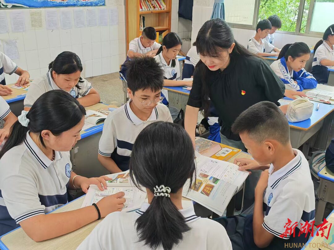 坚守教育初心，无憾平凡选择