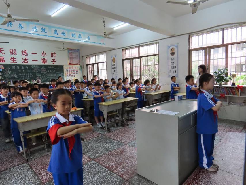 邵东市机关幼儿园：幼儿沉浸式体验小学生活