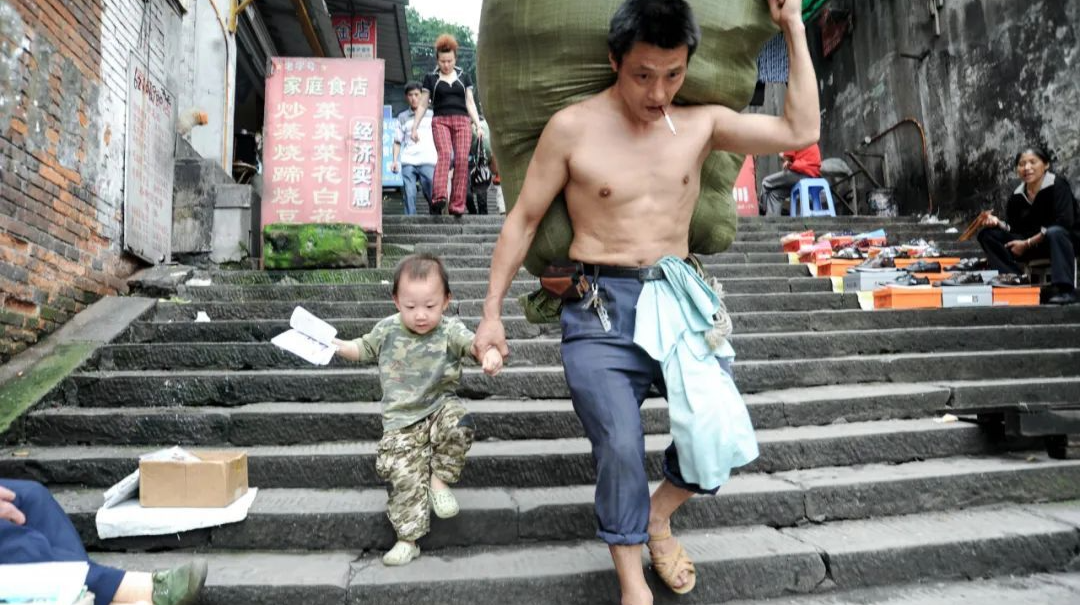 “棒棒”冉光辉和儿子，有了新合影