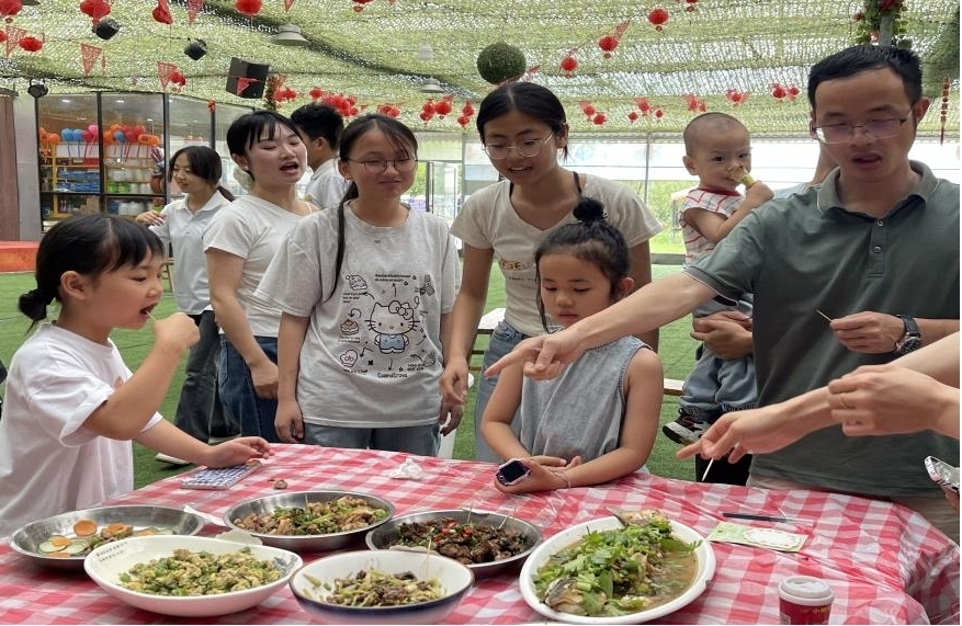 衡南县第九中学开展全校心理委员团建活动