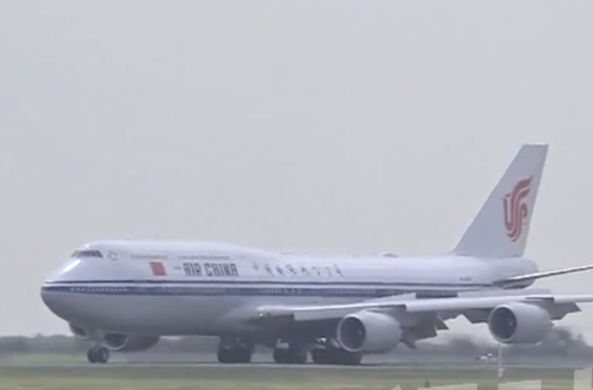 独家视频丨习近平抵达阿斯塔纳出席第二届中国一中亚峰会