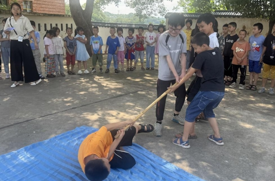 衡南县泉湖回龙小学：防溺水演练活动，筑牢生命安全防线
