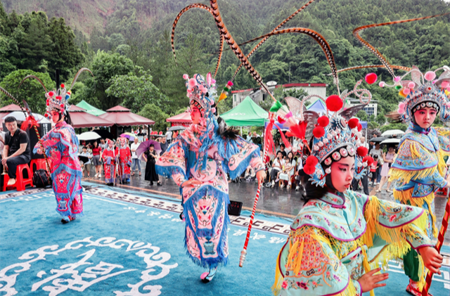 2025 Cultural and Natural Heritage Day Marked in Linwu County