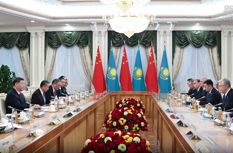 视频画报｜阿斯塔纳的握手——习近平主席同中亚五国元首密集会谈会见