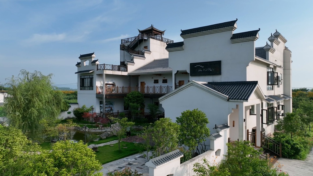君山“龙虾小镇”闯出文旅融合新路