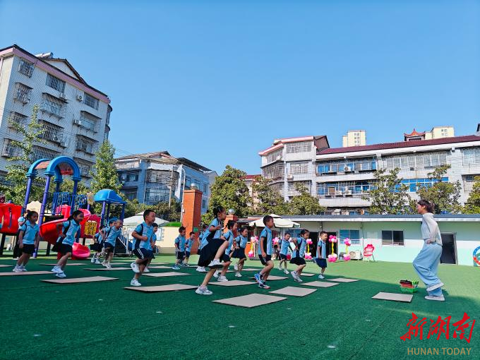 石门县宝塔幼儿园：精研教案促提升 砺教促思共成长