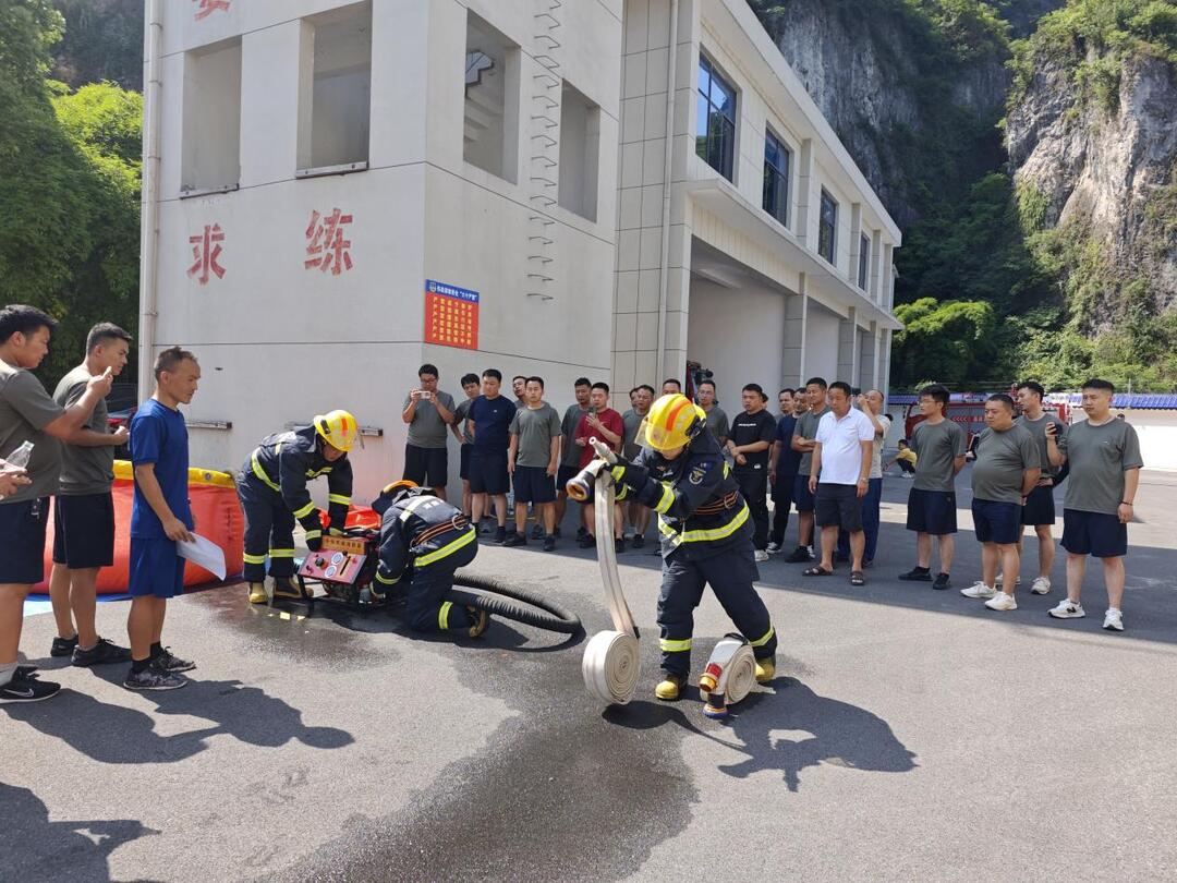 保靖县消防救援大队为乡镇专职队“淬火提能”