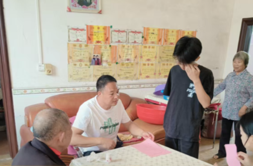 嘉禾县田心中学：温情入户护成长 筑牢防溺安全网