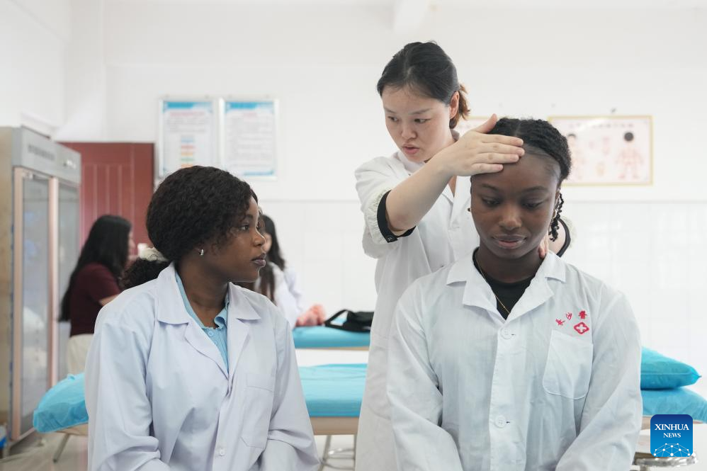 Nigerian student pursues medical dreams in China