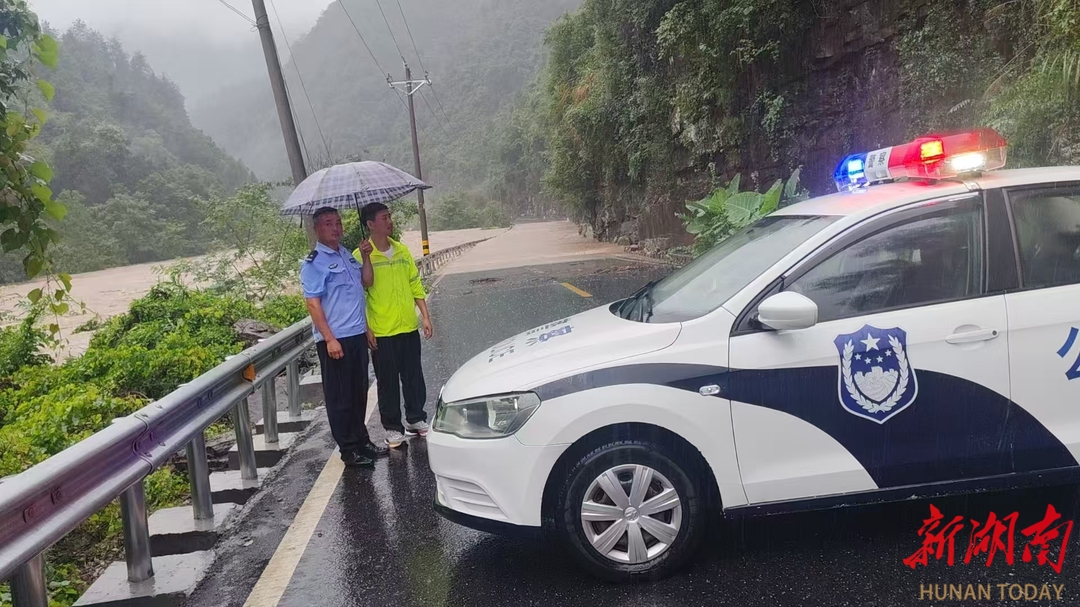 以“迅”应汛，沅陵交警全力保障汛期农村道路交通安全 