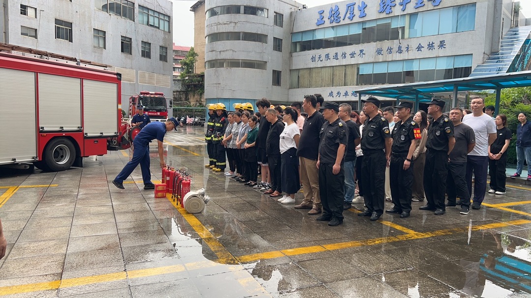 “现场培训+应急演练” 增强消防安全意识