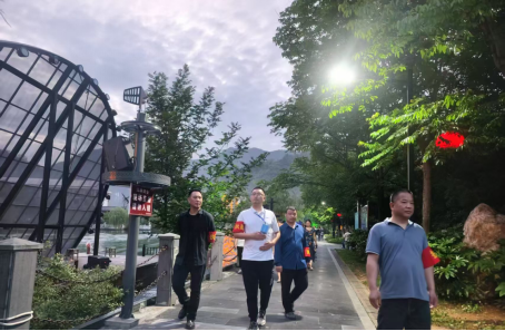 城步苗族自治县儒林镇：人大代表化身“巡防员” 筑牢巫江夜游安全防线
