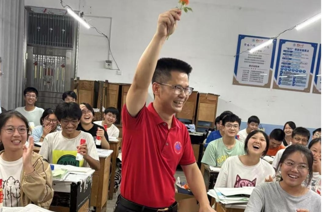 暖心！衡南一中云集校区校长为学生送中考祝福
