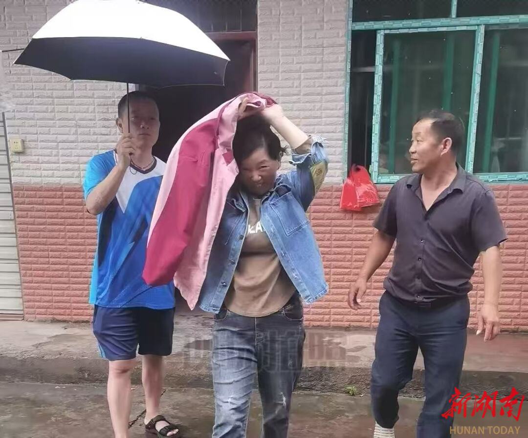 聞“汛”而動丨桑植縣財政局駐村工作隊：防汛一線顯擔(dān)當(dāng)