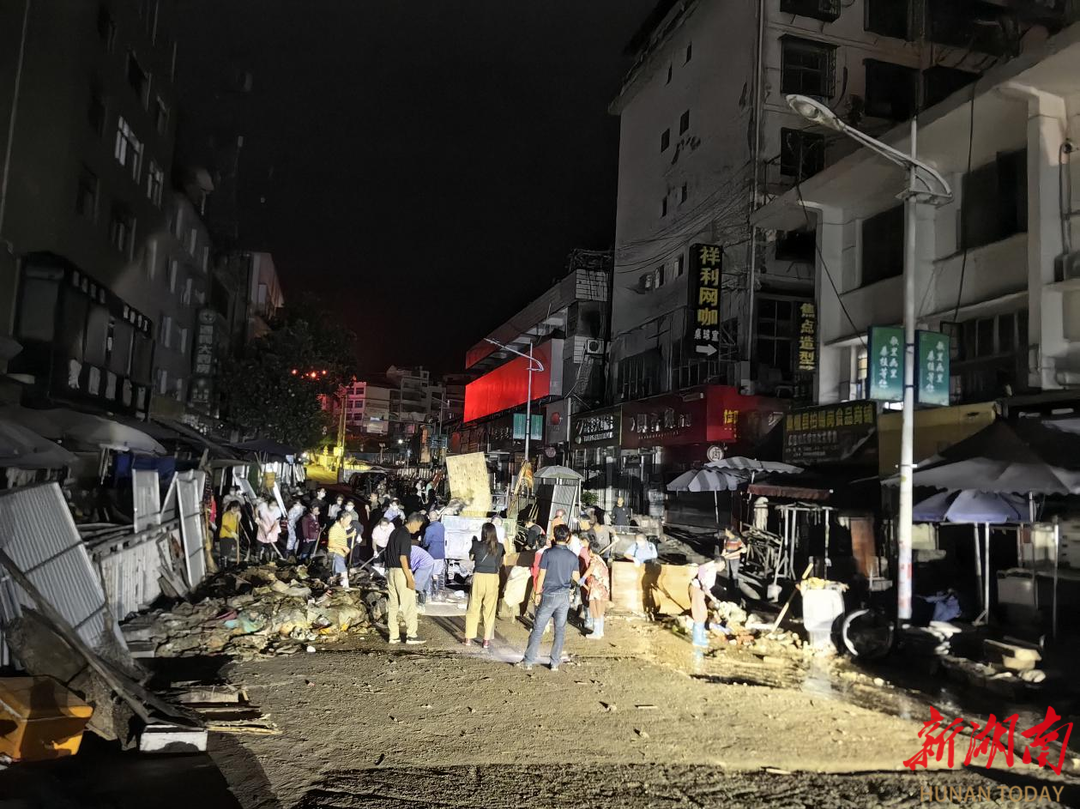 闻“汛”而动丨澧源镇：红色领航聚合力，“三向联动”克时艰